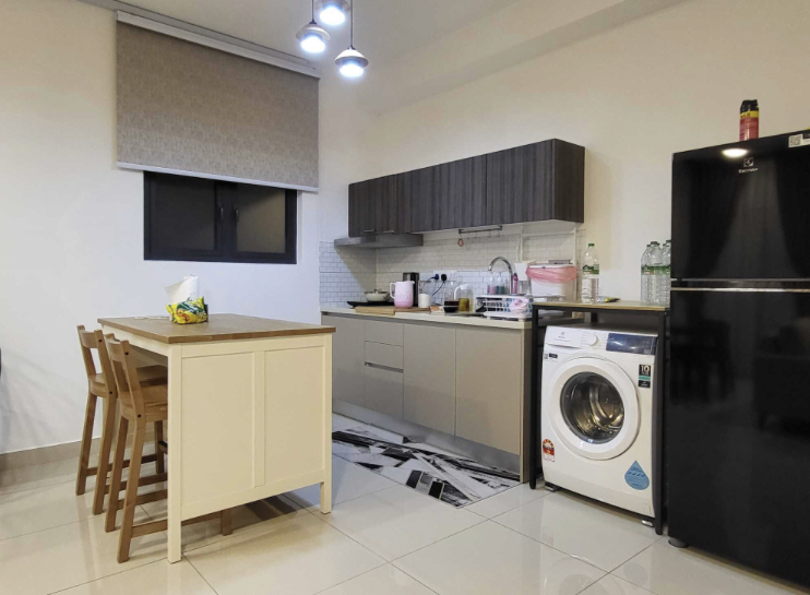 room for rent, studio, jalan danau niaga, Fully furnished studio unit non sharing/bathroom