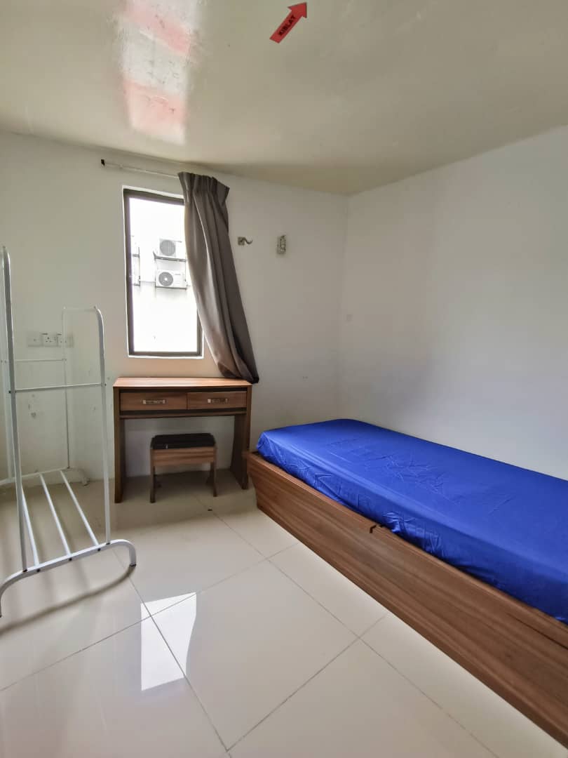 room for rent, single room, ss 4, Single Room with bathroom near LRT Kelana Jaya Station